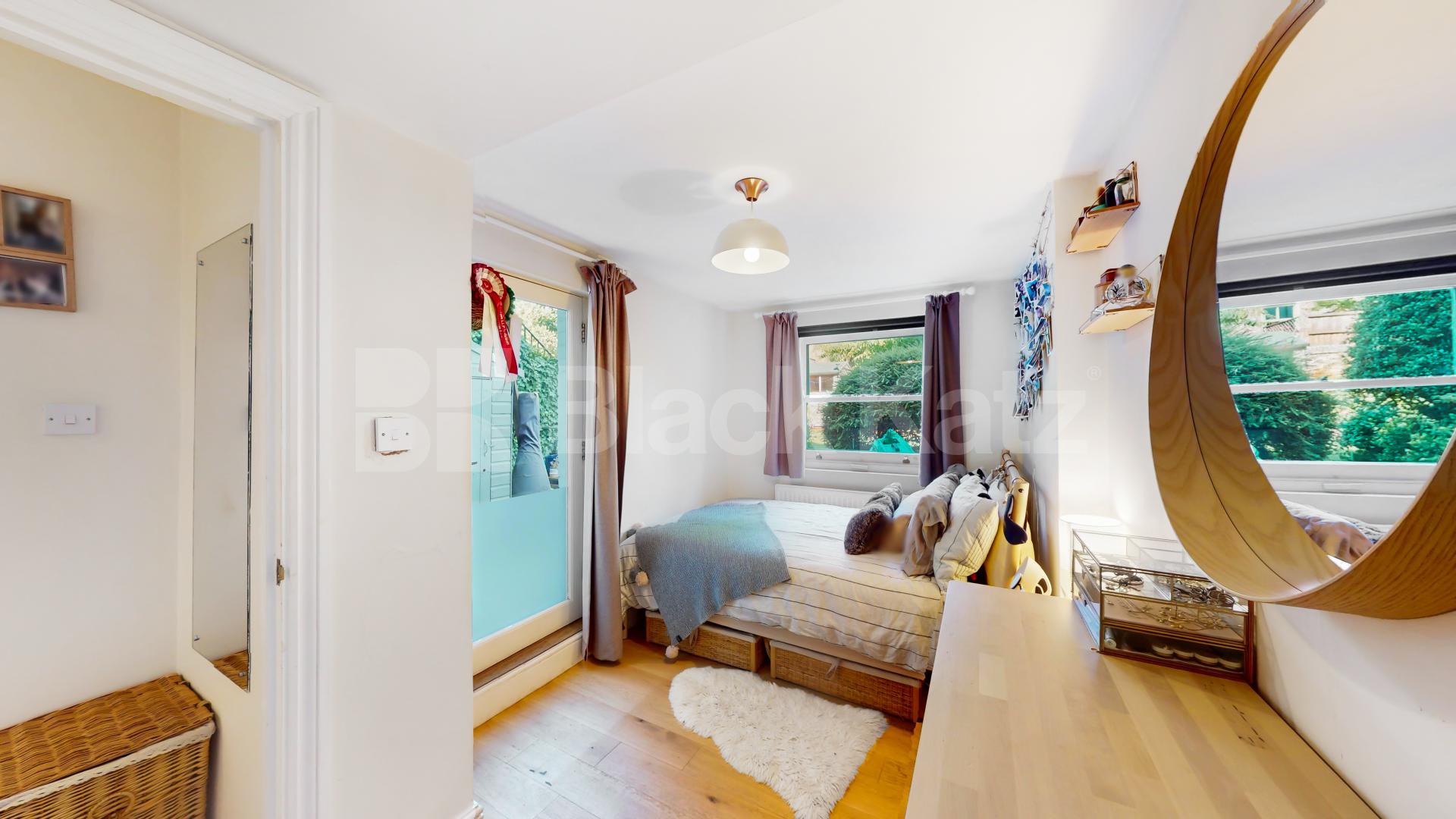 Bright Two-Bedroom Garden Flat in Tufnell Park Tufnell Park Road, Tufnell Park 